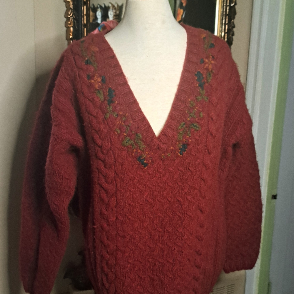 Vintage GAP Red V-Neck Cable Knit Sweater with Embroidery